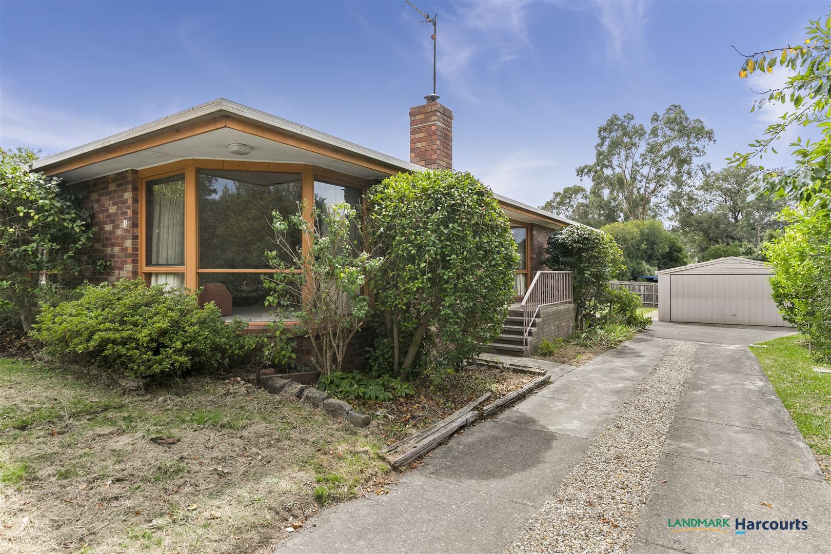 39 South Crescent, Eildon VIC 3713, Image 2