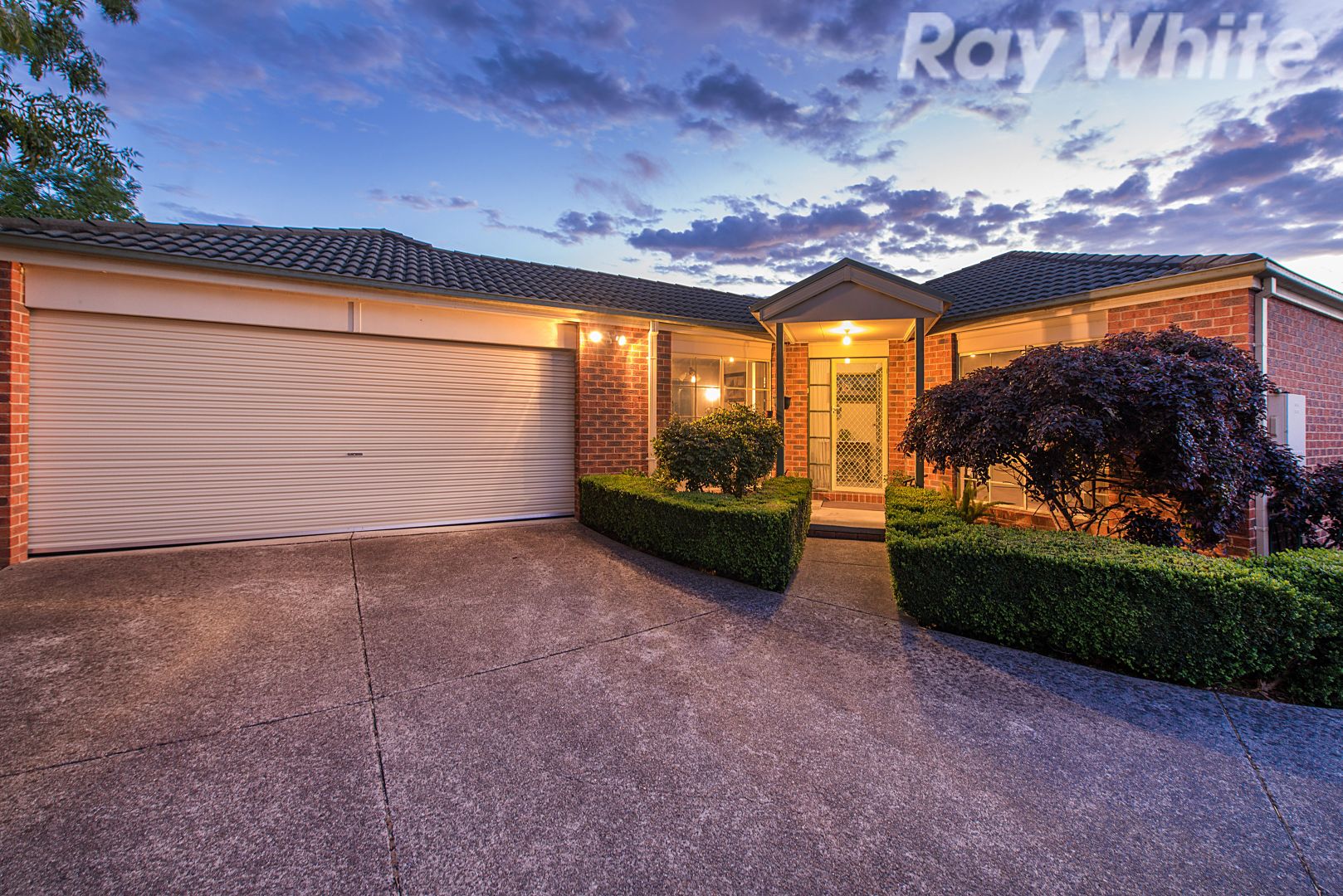 2/15 Westham Crescent, Bayswater VIC 3153