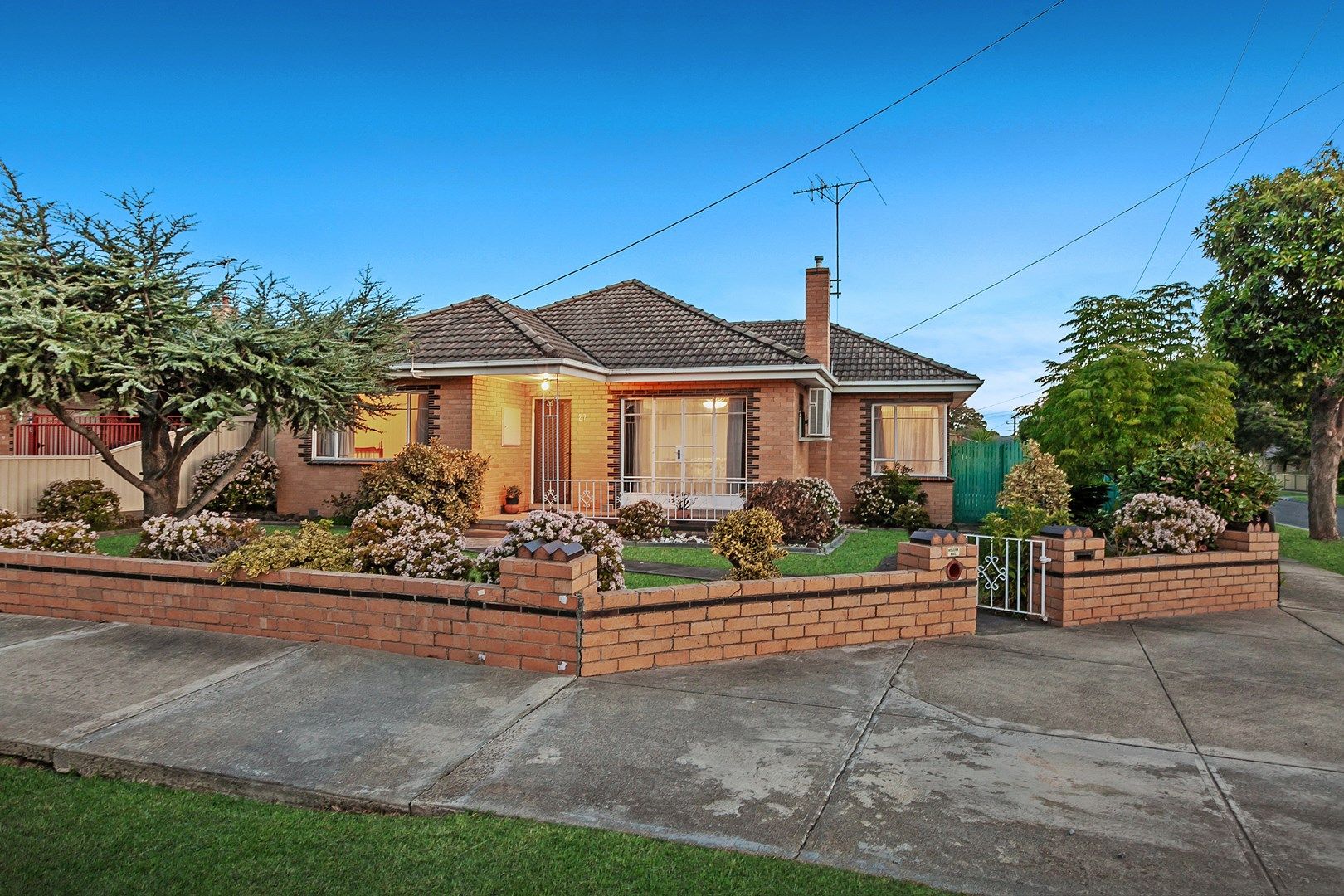 27 Tivey Street, Reservoir VIC 3073, Image 0