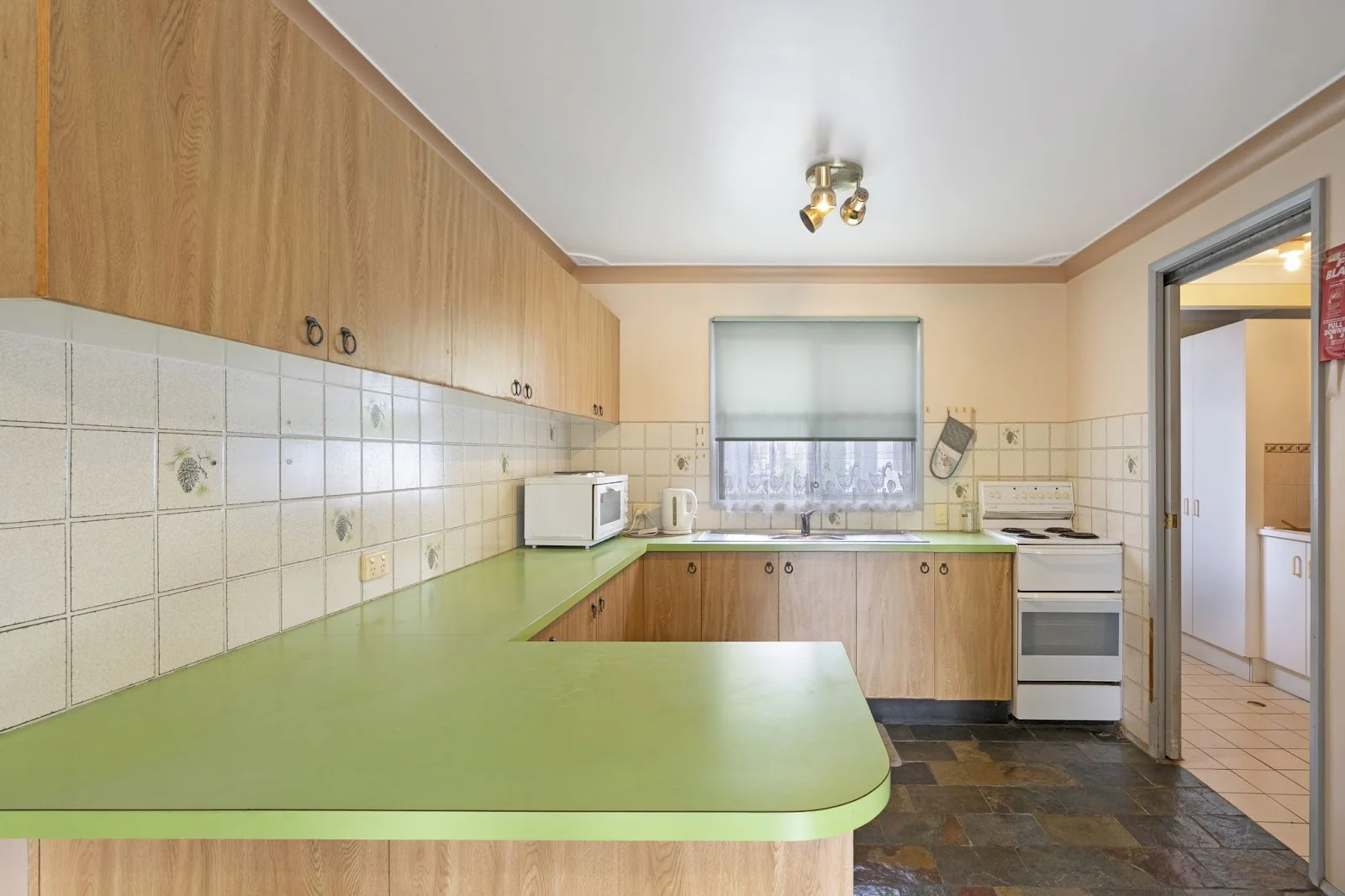 Additional image 5 of 5 Campbell Parade, Mannering Park NSW 2259