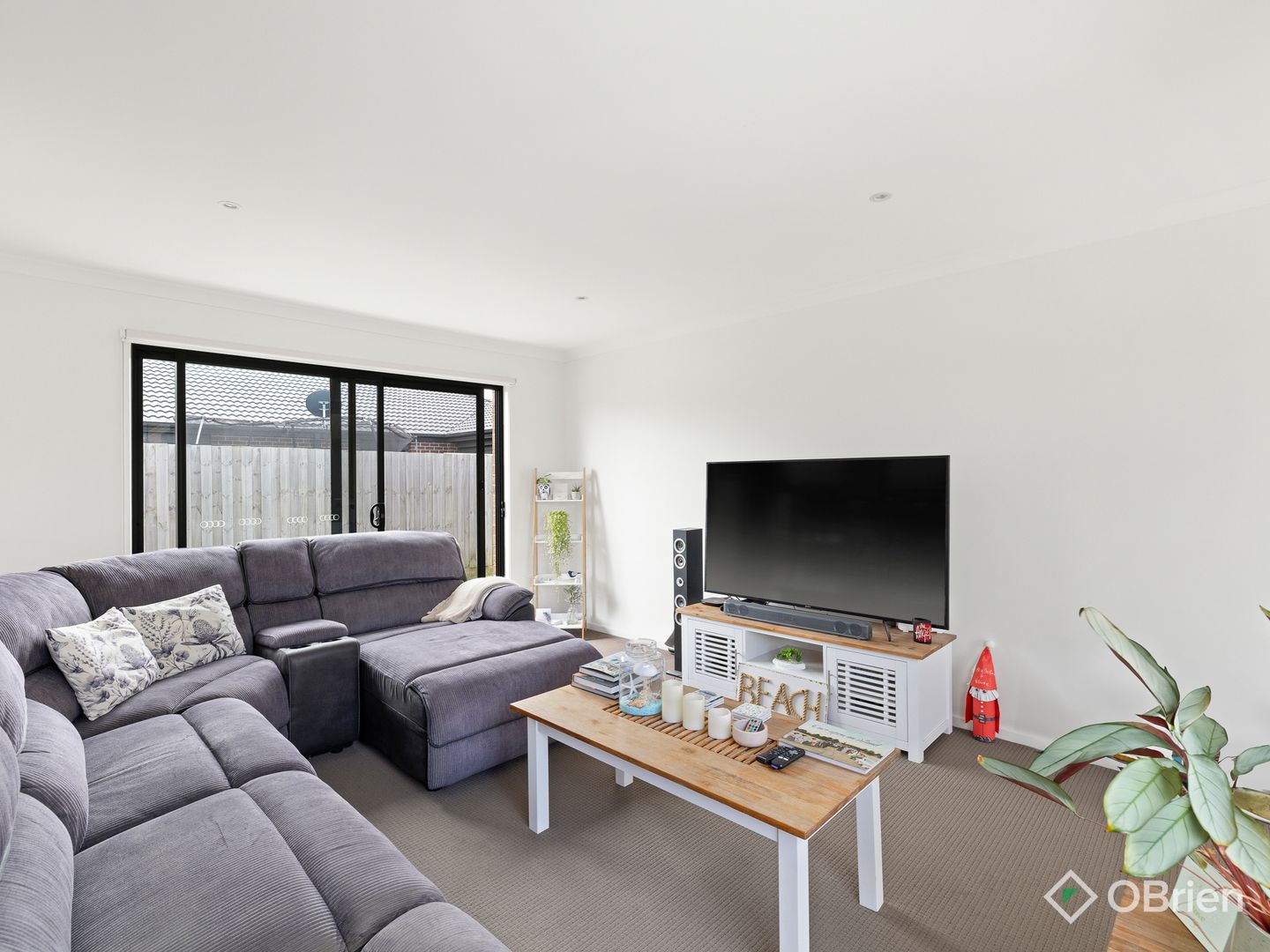 4 Monterey Avenue, Cowes VIC 3922, Image 2