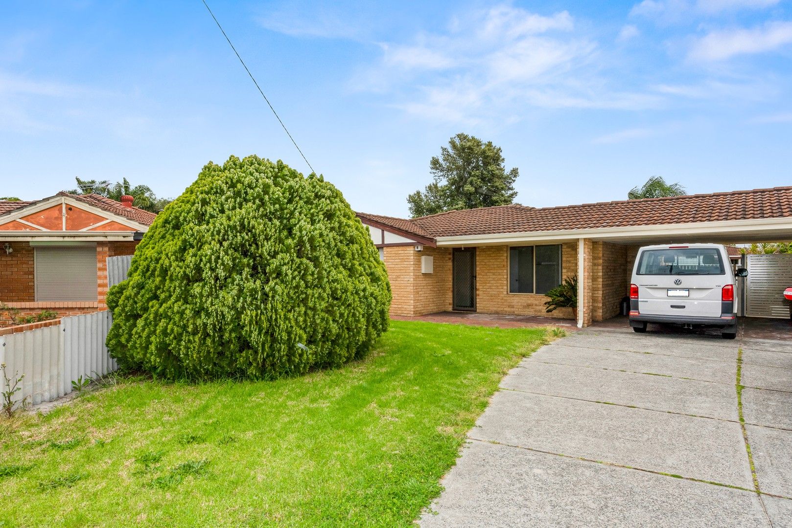 3 bedrooms House in 12A Pambula Court SOUTH LAKE WA, 6164