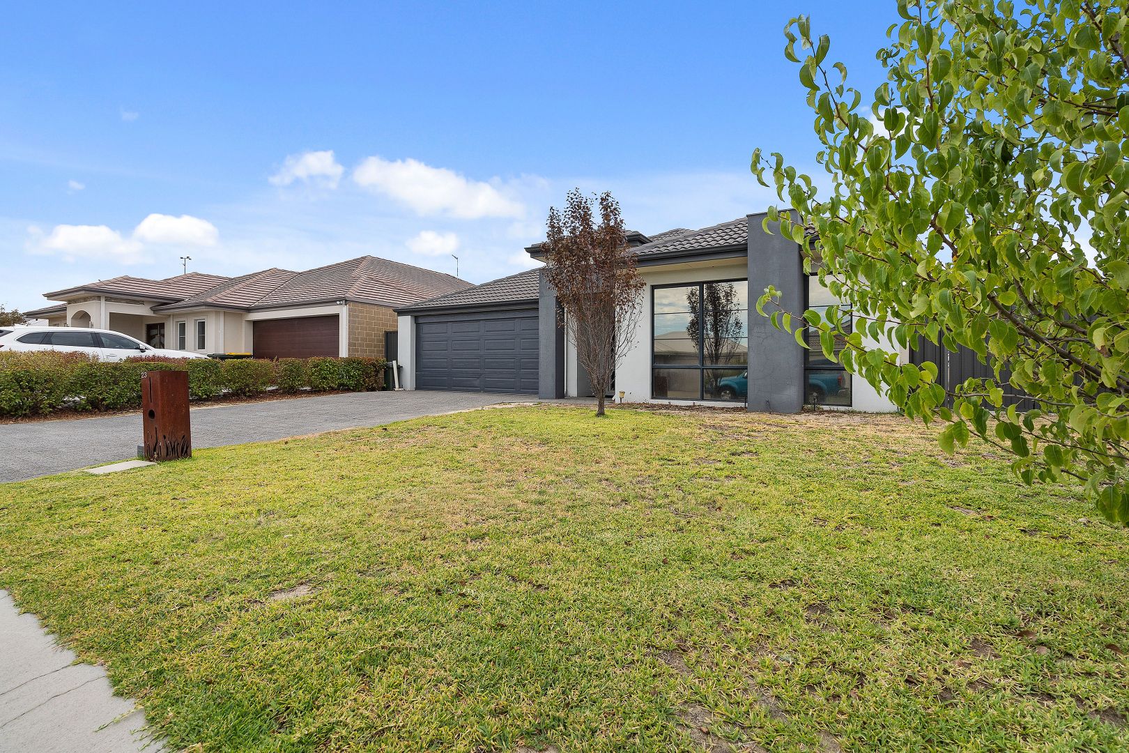 23 Laylock Avenue, Aveley WA 6069, Image 2