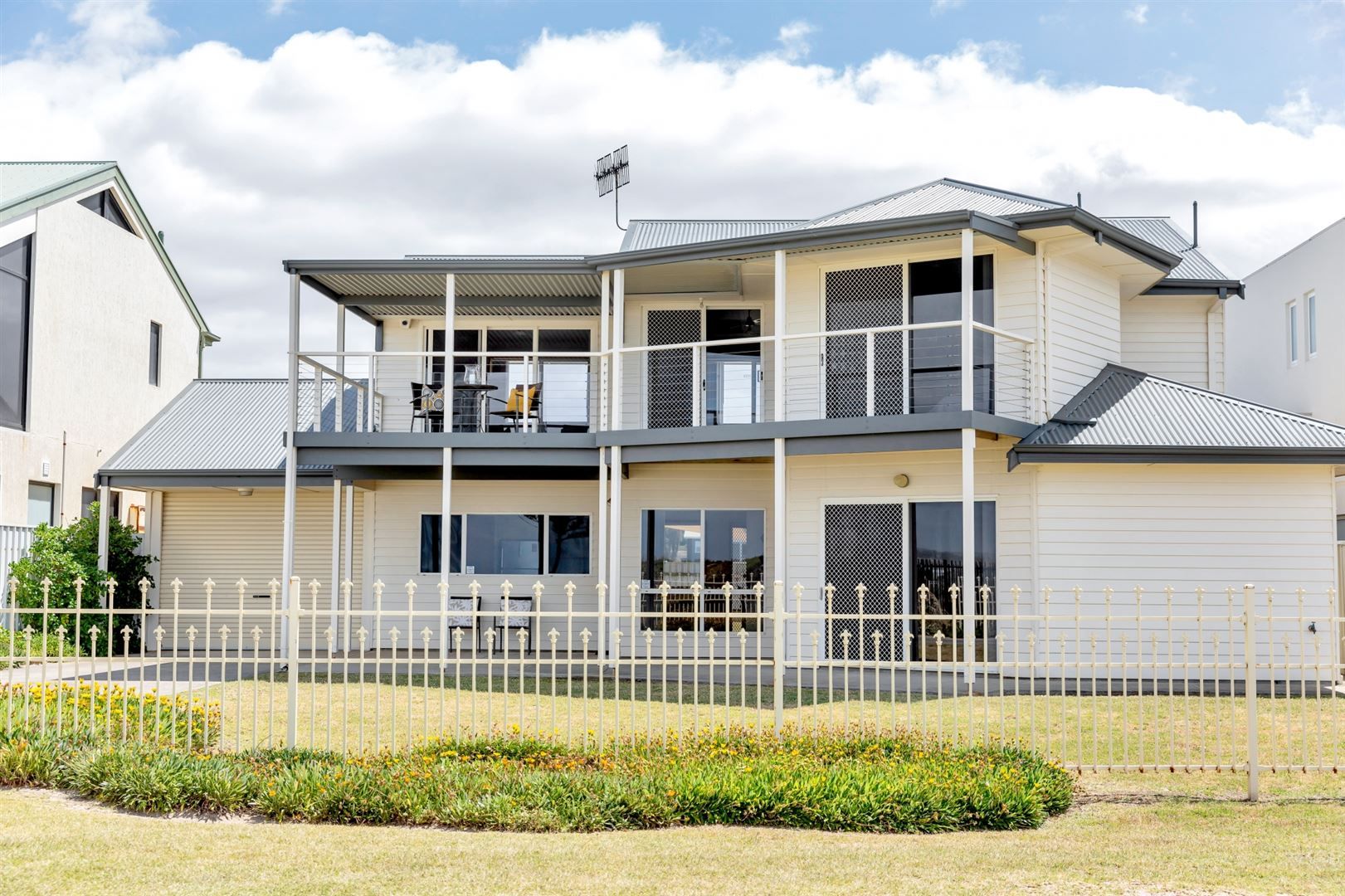 216 Surfers Parade, Middleton SA 5213, Image 0