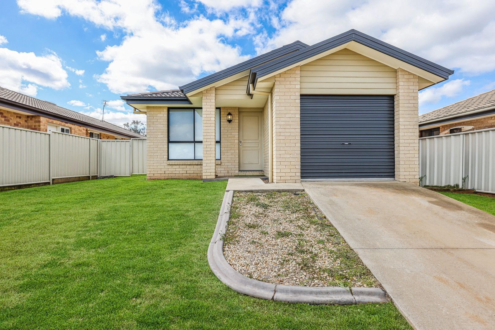Sold 39A Orley Drive, Tamworth NSW 2340 on 17 Oct 2022 2018017597