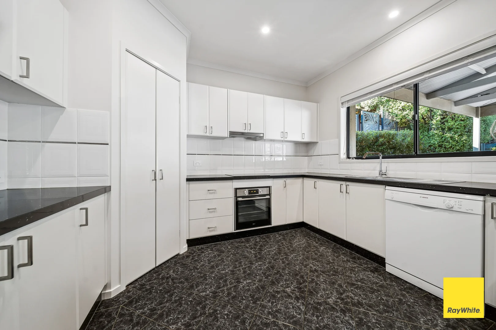 Additional image 7 of 43 Broad Parade, Spring Gully VIC 3550