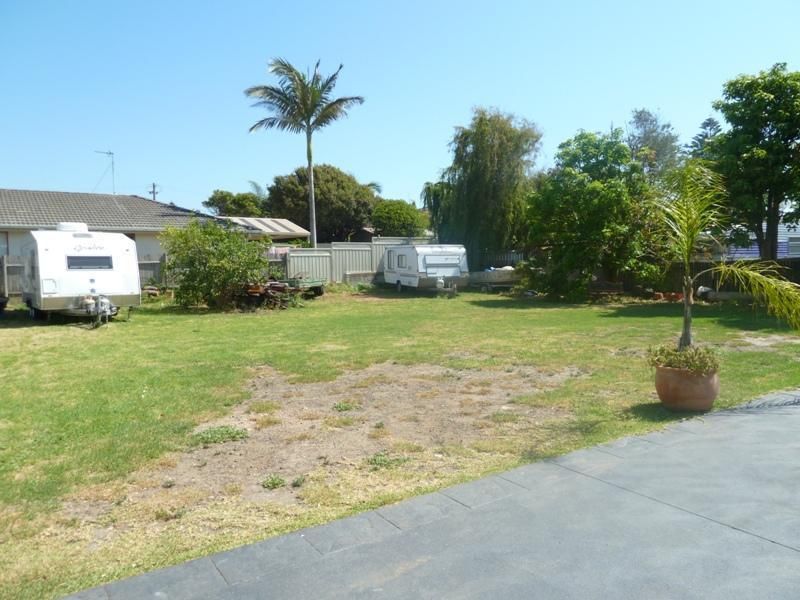 19a Boollwarroo Parade, Shellharbour NSW 2529, Image 1