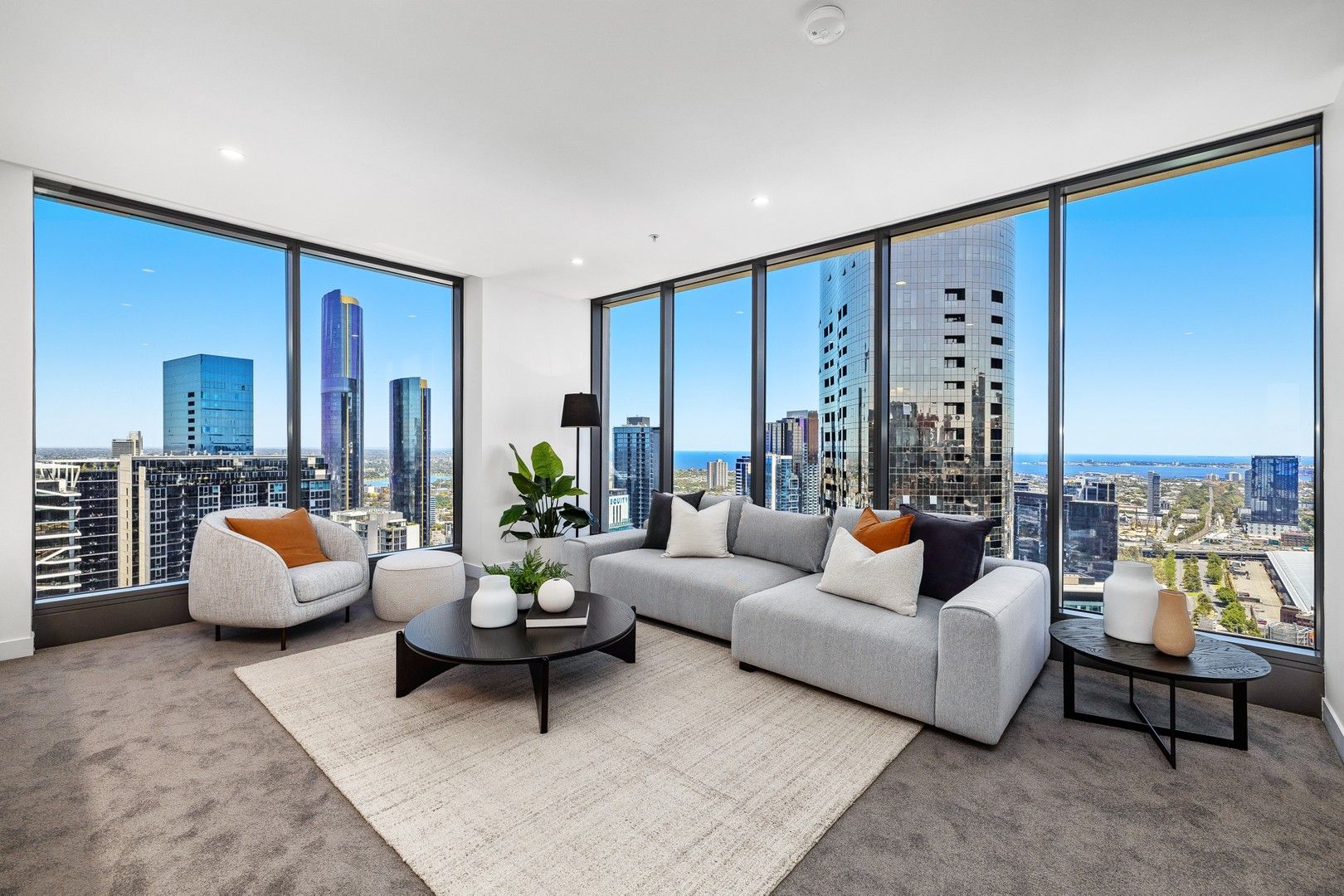 2 bedrooms Apartment / Unit / Flat in 4110/1 Queensbridge Square SOUTHBANK VIC, 3006