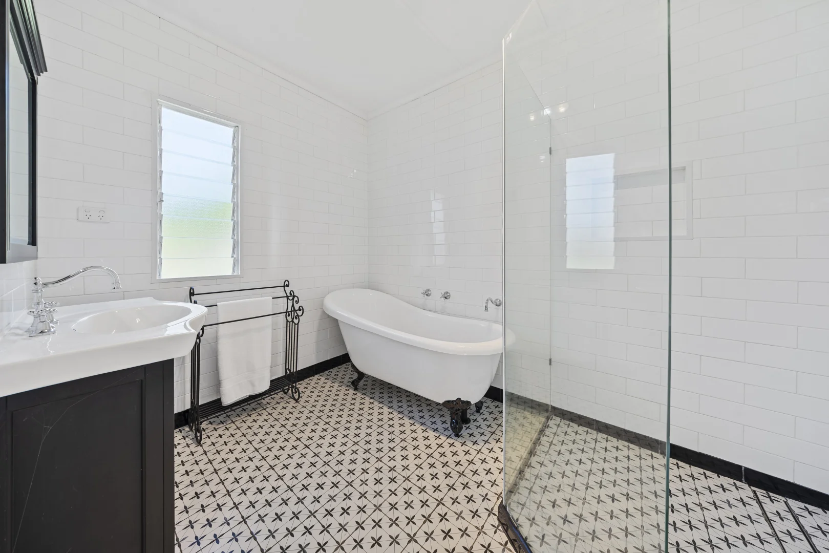 Additional image 12 of 3 Perry Lane, Southside QLD 4570