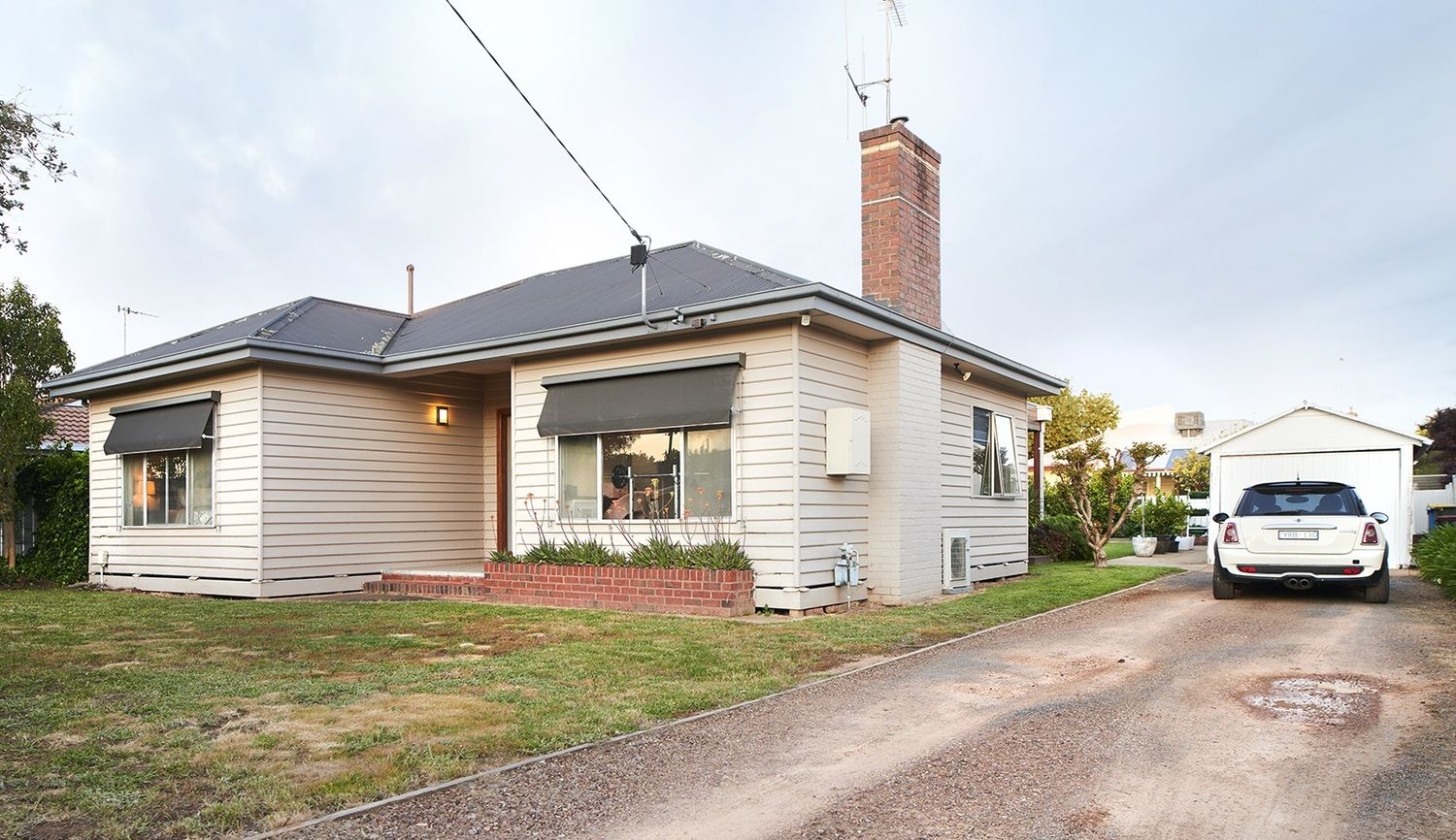 15 Dunkirk Avenue Shepparton Vic 3630 Domain