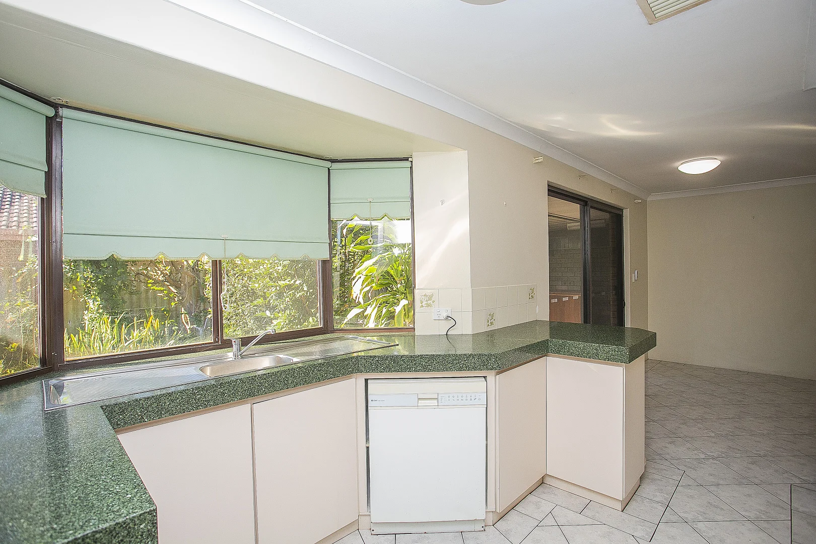 Additional image 11 of 2 Thurles Court, Waterford WA 6152