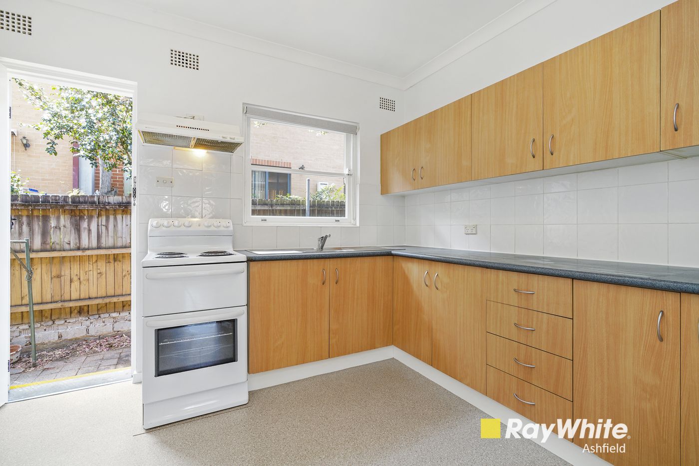 3 bedrooms Townhouse in 6/118 Elizabeth Street ASHFIELD NSW, 2131