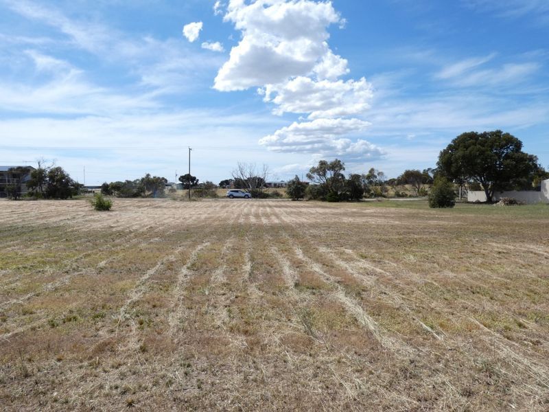 71 (Lot 7) Moorowie Terrace, Port Moorowie SA 5576, Image 2