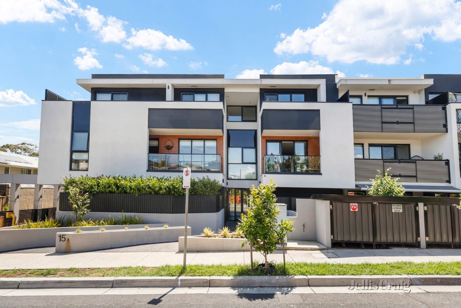 2 bedrooms Apartment / Unit / Flat in 101/15 Major Street HIGHETT VIC, 3190