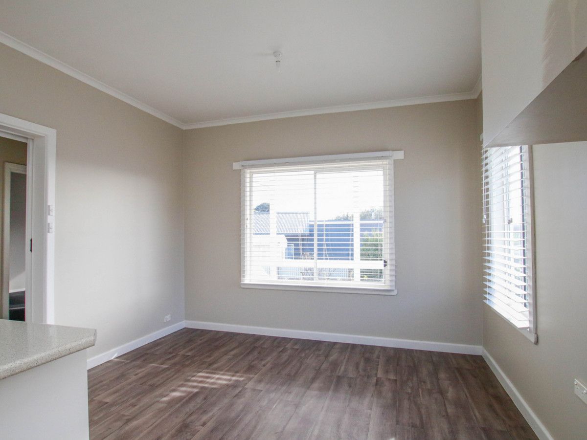 8 Hopetoun Street, Allansford VIC 3277 House For Rent Domain