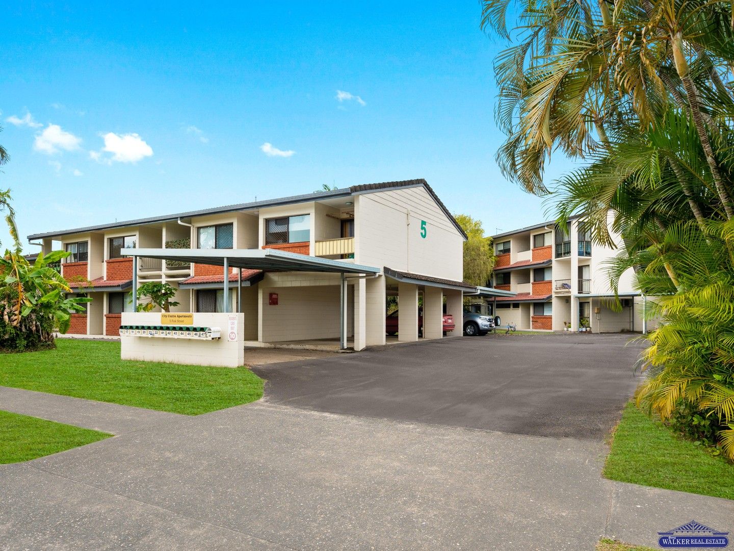 2/5-9 Fisk Street, Westcourt QLD 4870, Image 0