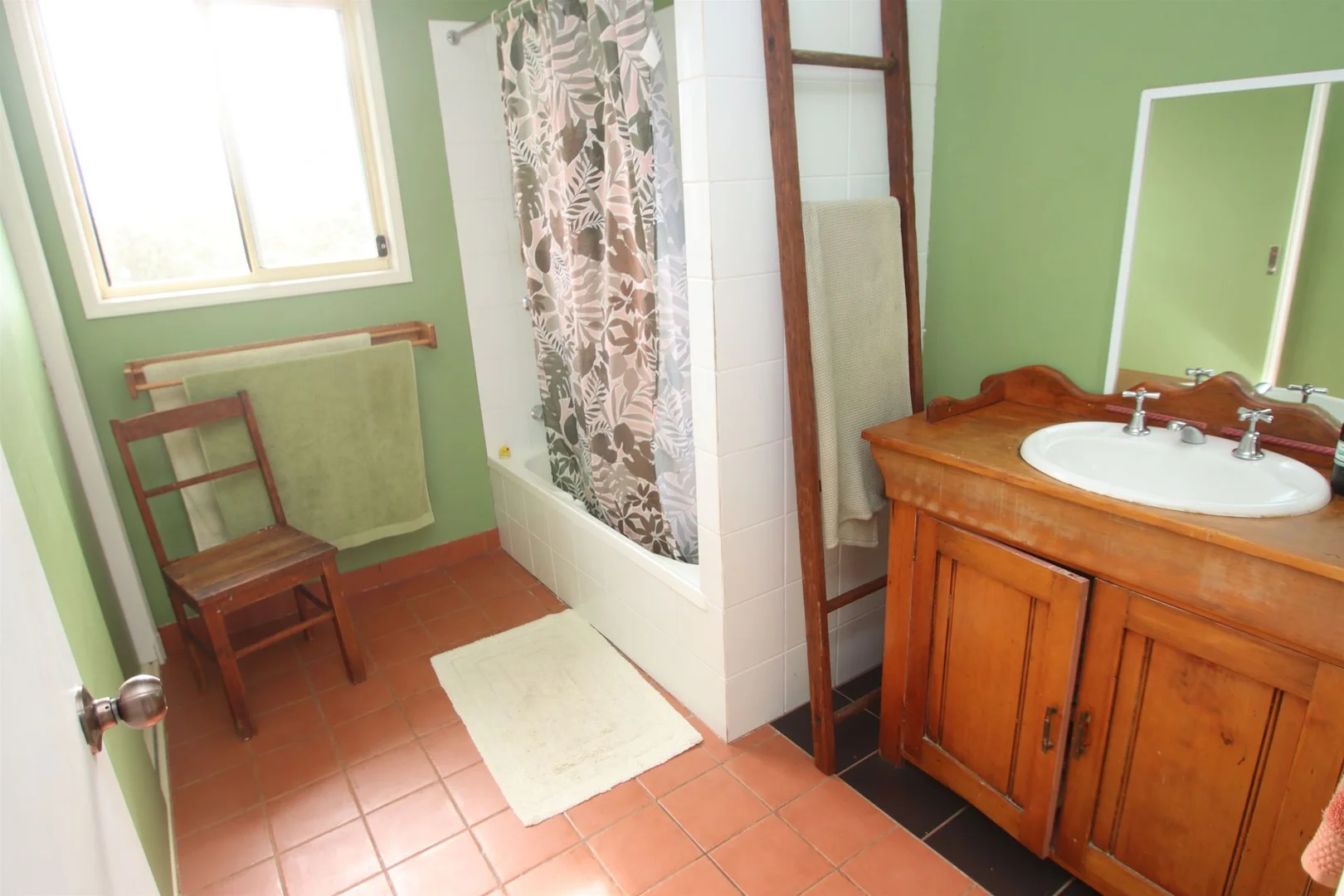 Image 12