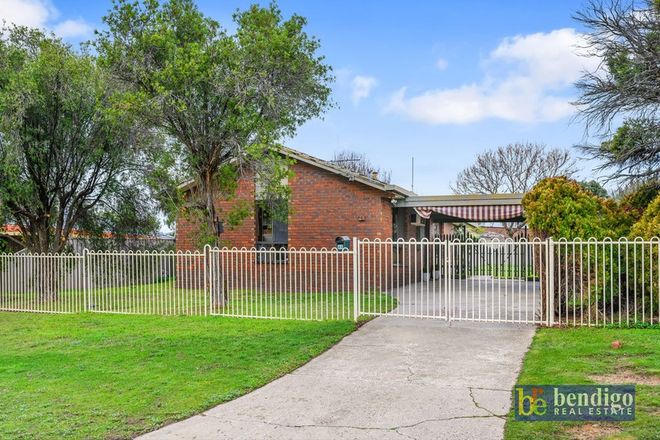 Picture of 44 Powells Avenue, STRATHDALE VIC 3550