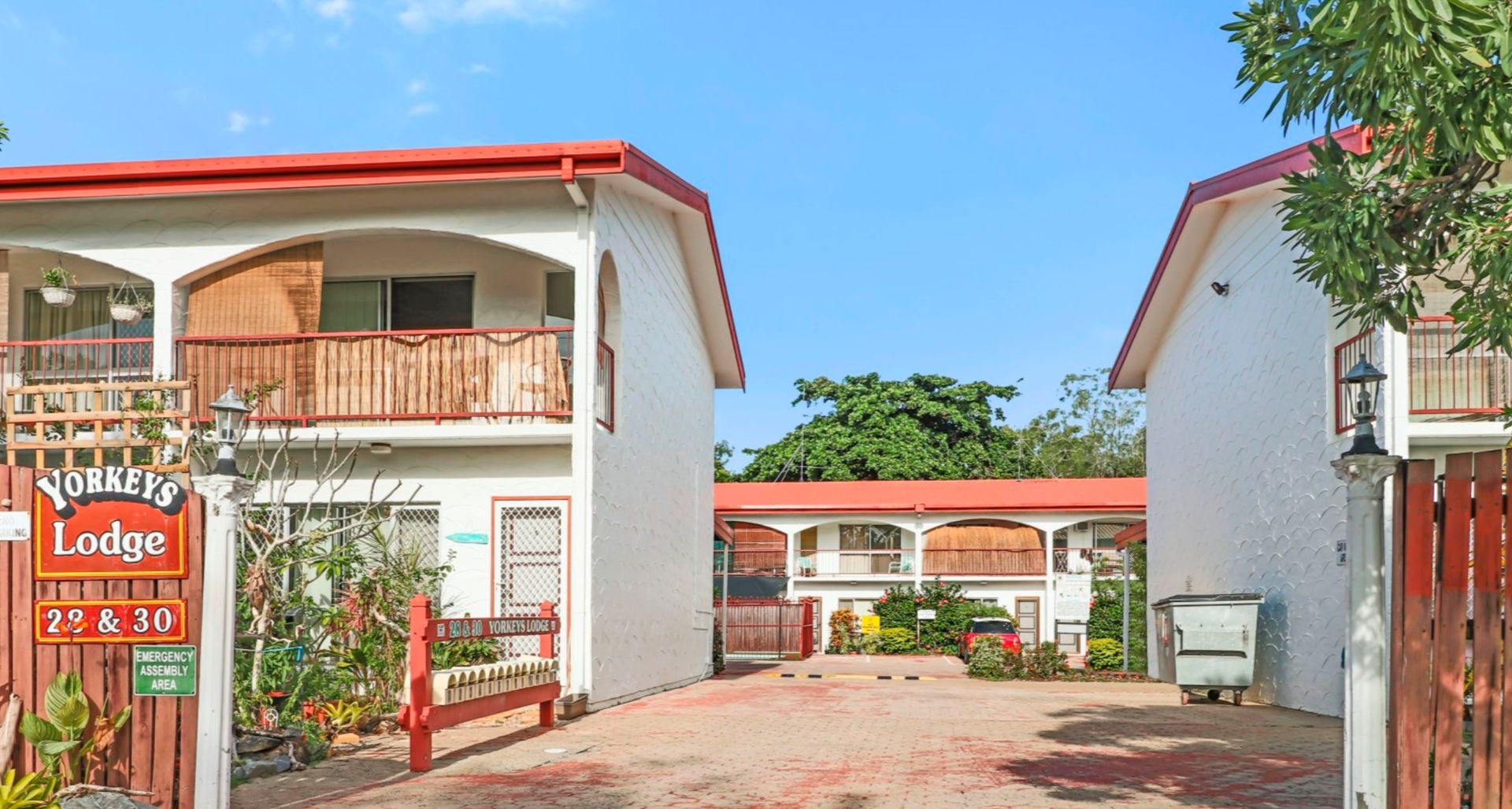 2 bedrooms Apartment / Unit / Flat in 2/28-30 Fairweather Street YORKEYS KNOB QLD, 4878