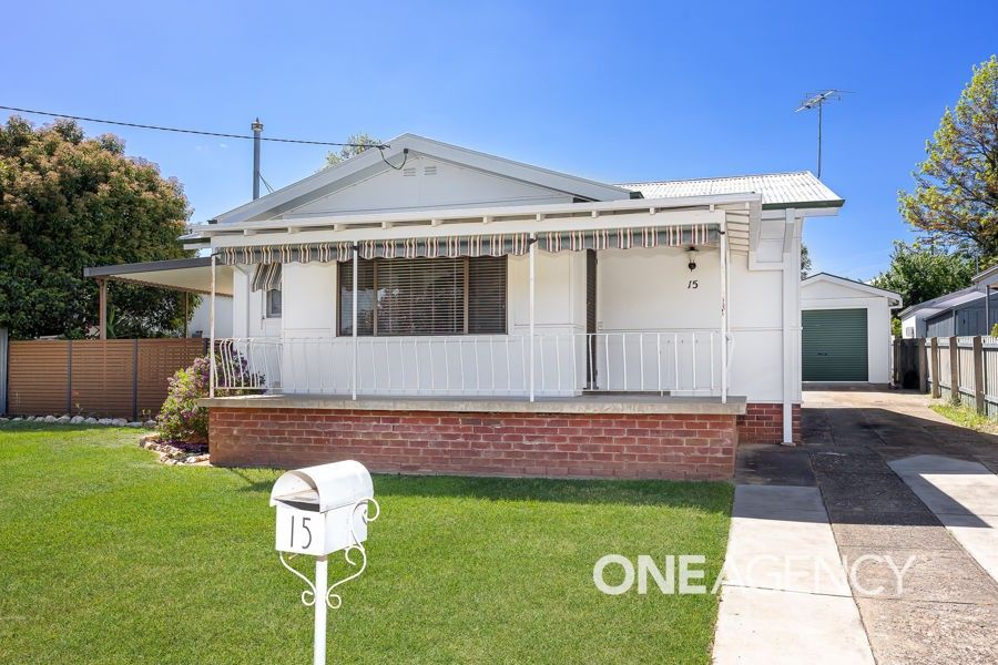 3 bedrooms House in 15 GOWRIE PARADE MOUNT AUSTIN NSW, 2650
