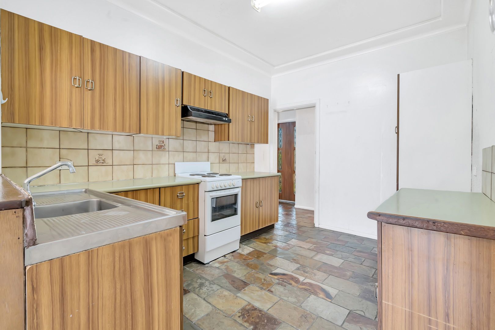 29 Kalora Avenue, Fairfield West NSW 2165, Image 1