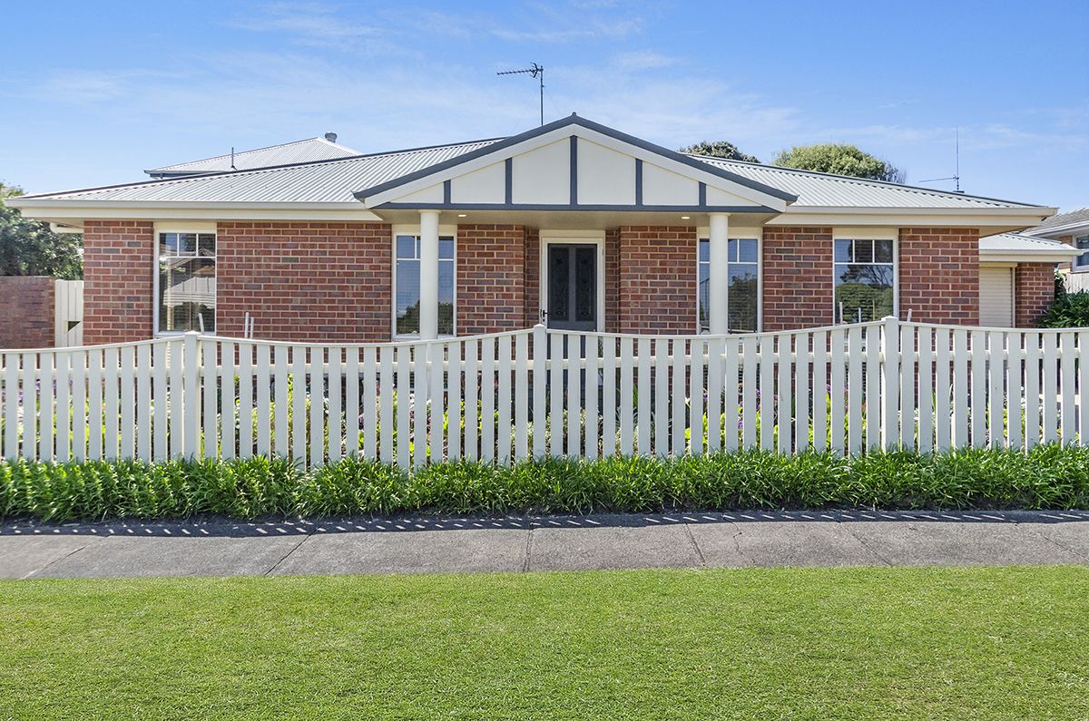 3 bedrooms House in 52 Palmer Street PORTLAND VIC, 3305