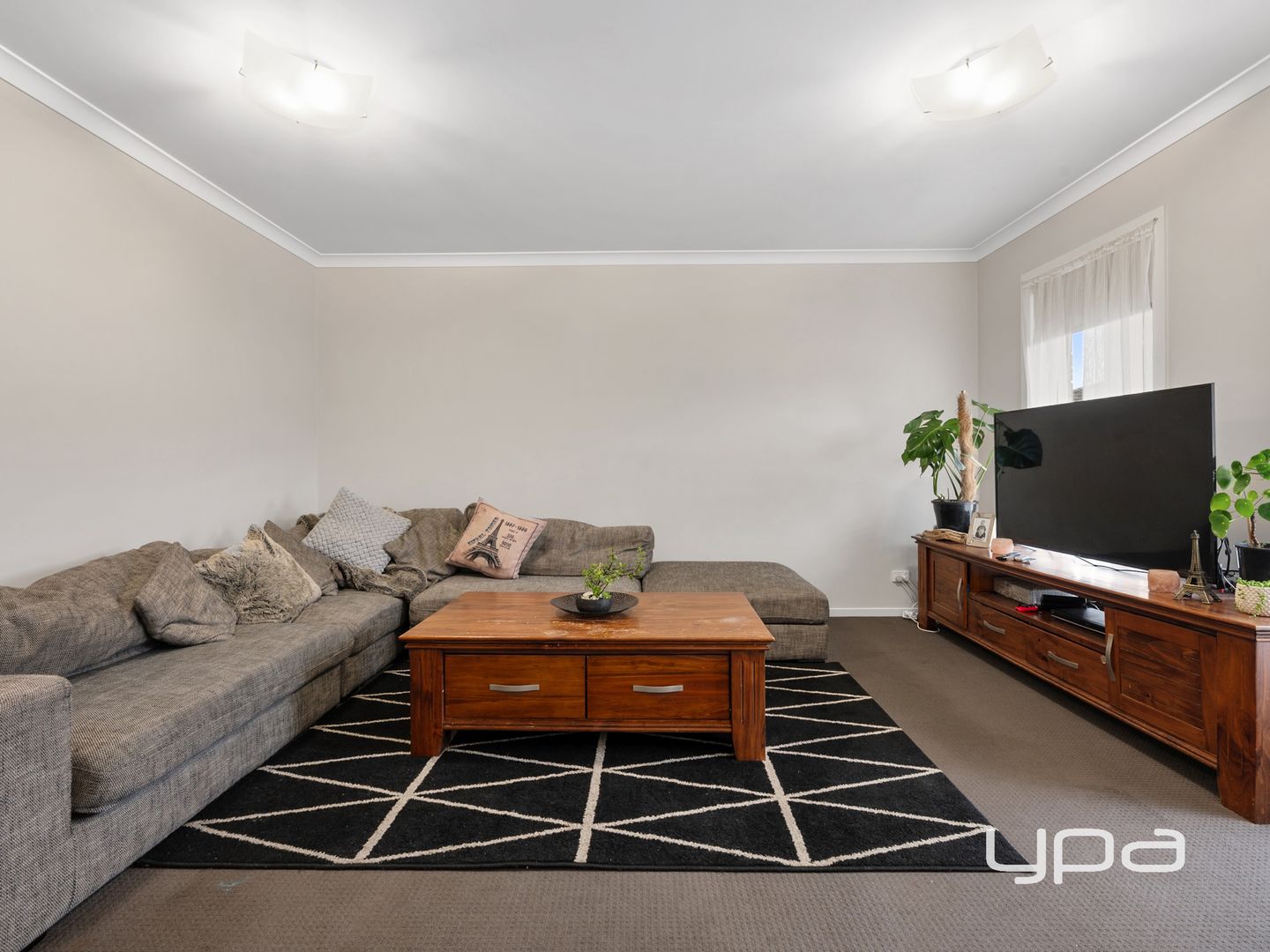 15 Malcolm Court, Brown Hill VIC 3350, Image 1