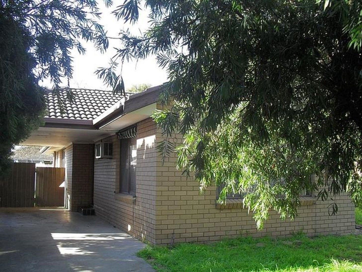 2 bedrooms Apartment / Unit / Flat in 1/95 Numurkah Road SHEPPARTON VIC, 3630