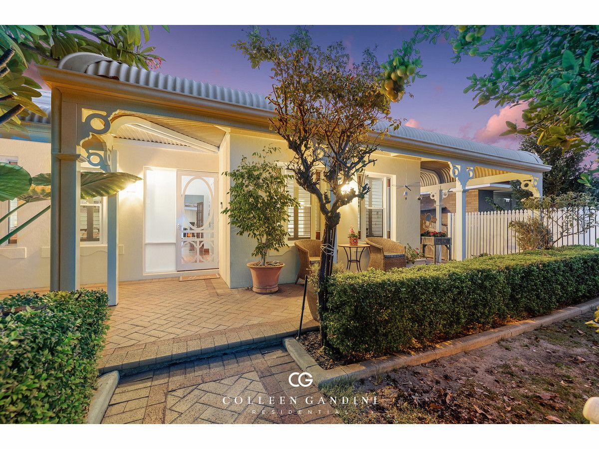 4 bedrooms House in 14 Purdie Avenue ARDROSS WA, 6153