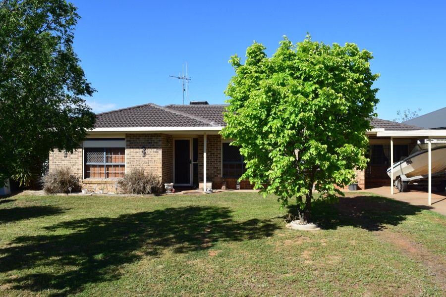 3 Thomas Tom Crescent, Parkes NSW 2870