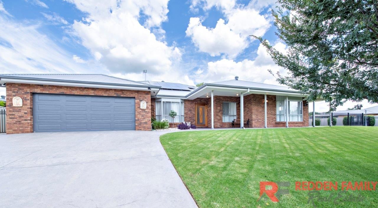 4 bedrooms House in 4 Paterson Circuit DUBBO NSW, 2830