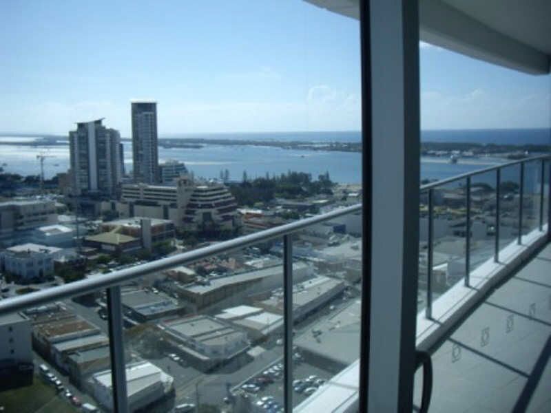 1 bedrooms Apartment / Unit / Flat in  SOUTHPORT QLD, 4215