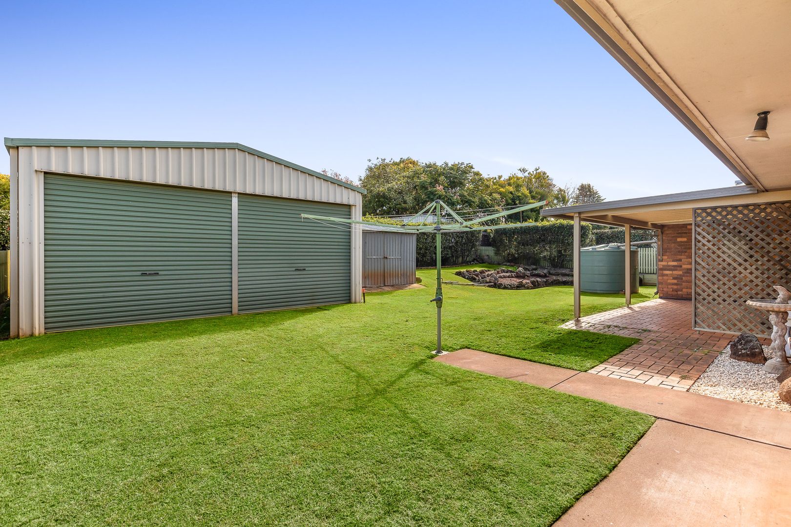 27 Claire Street, Centenary Heights QLD 4350, Image 2