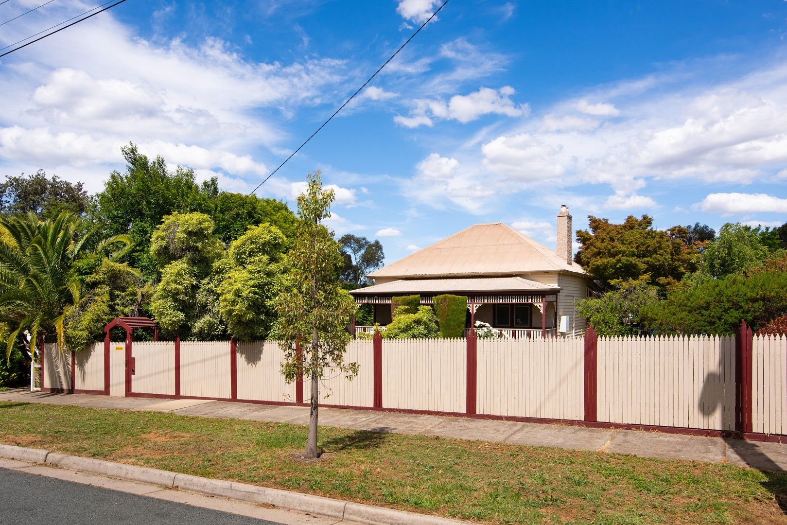 3 bedrooms House in 18 Abbott Street BENDIGO VIC, 3550