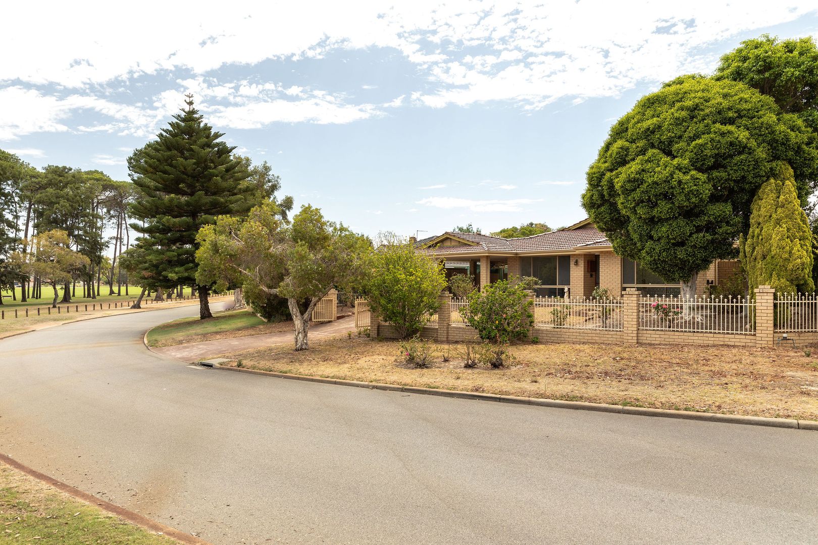 35 Shacklock Crescent, Winthrop WA 6150, Image 1