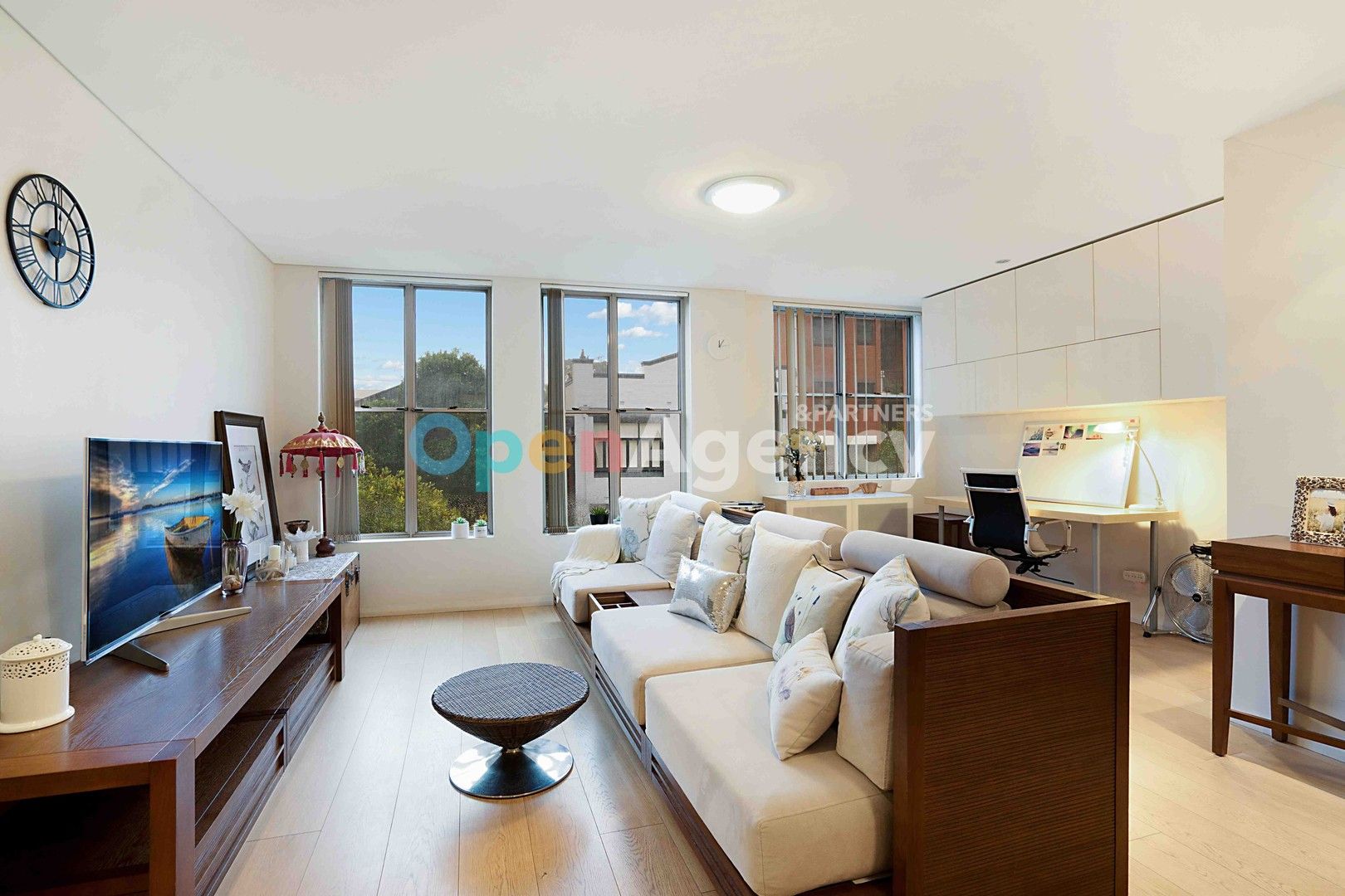 2 bedrooms Apartment / Unit / Flat in 69-73 Myrtle Street CHIPPENDALE NSW, 2008