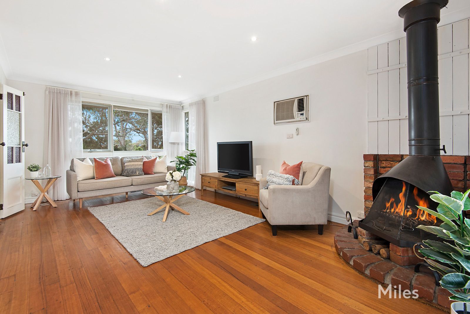 61 Rosemar Circuit, Viewbank VIC 3084, Image 1