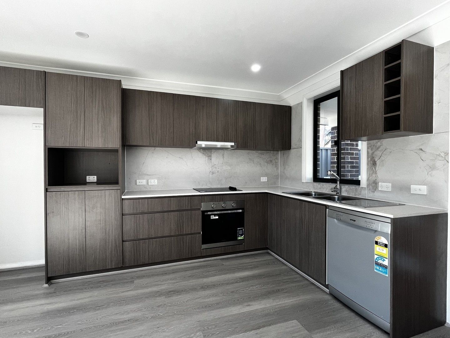 2 bedrooms Apartment / Unit / Flat in 78A Woodland Crescent NARELLAN NSW, 2567