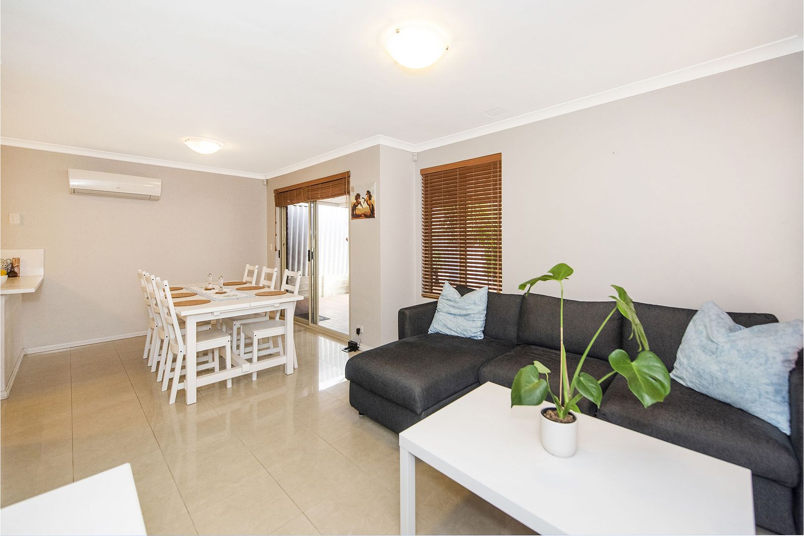 3/52 Bradley Street, Yokine WA 6060, Image 2