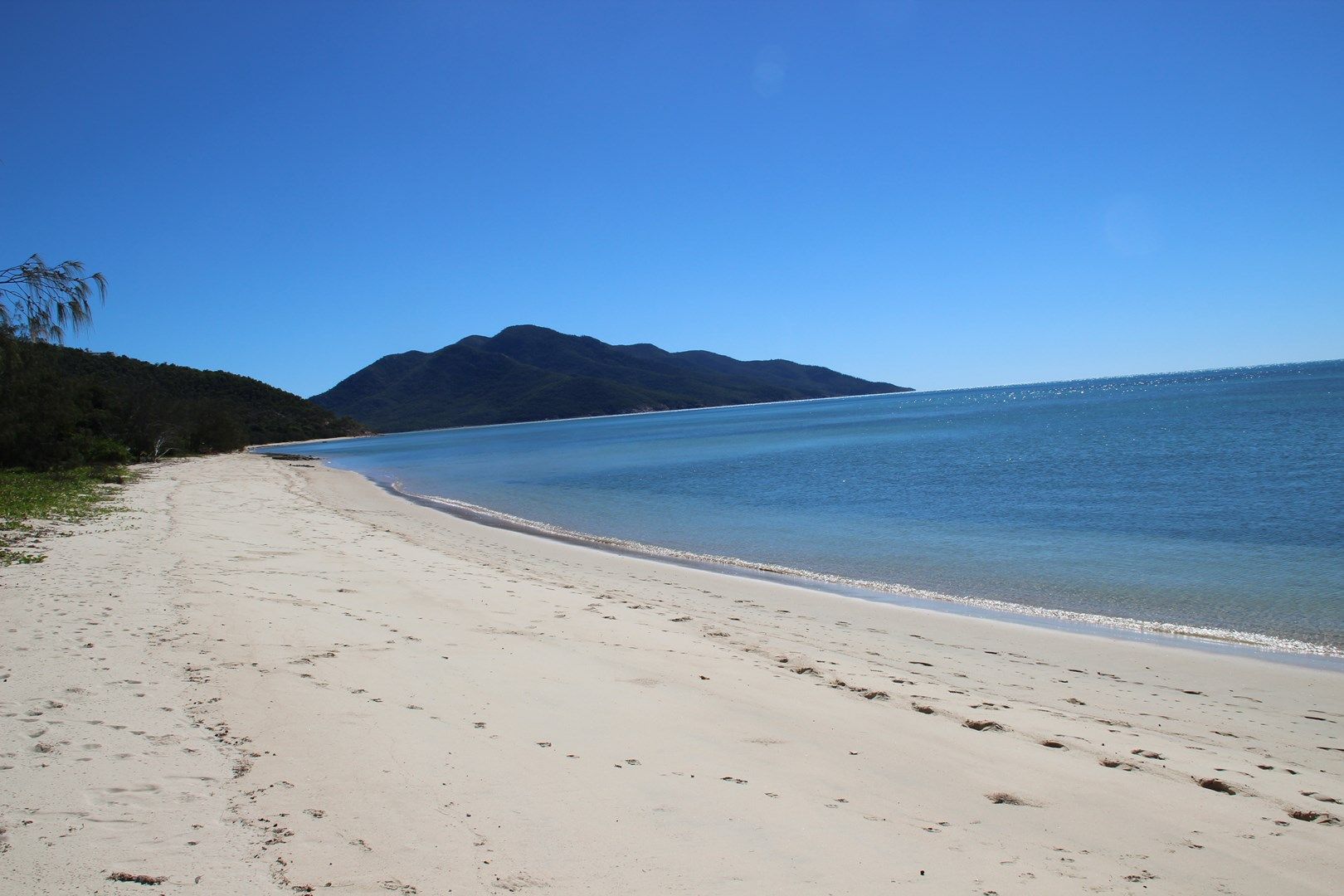 112 Gloucester Ave, Hideaway Bay QLD 4800, Image 0