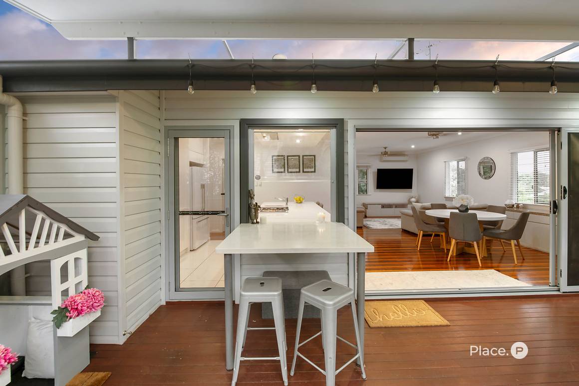 80 Dewar Terrace Sherwood 4075 - Image 4