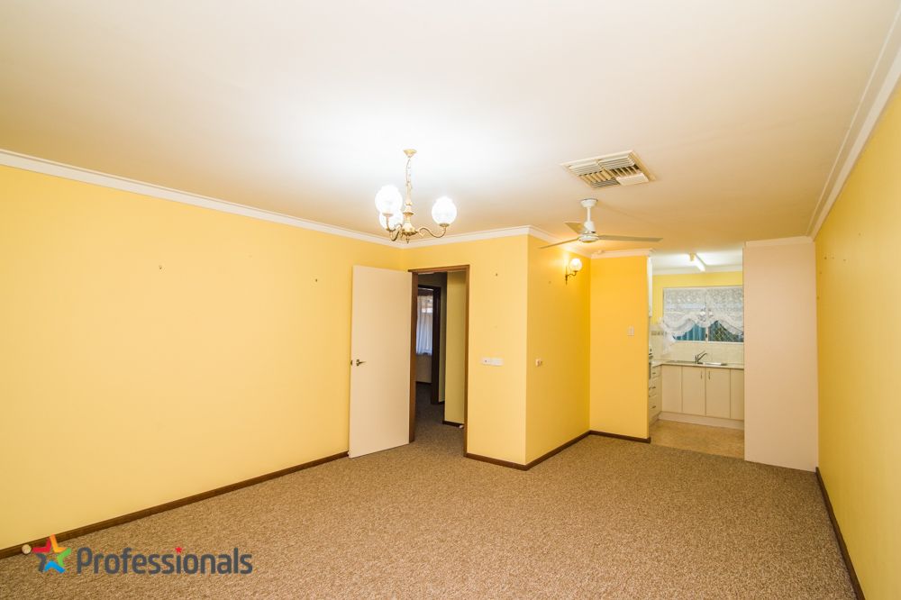 16/7 Sexty Street, Armadale WA 6112, Image 2