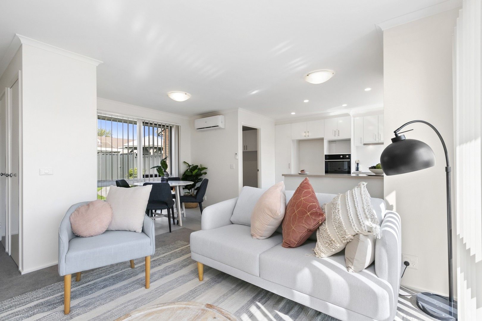 13/4-42 Coral Drive, Hampton Park VIC 3976, Image 0