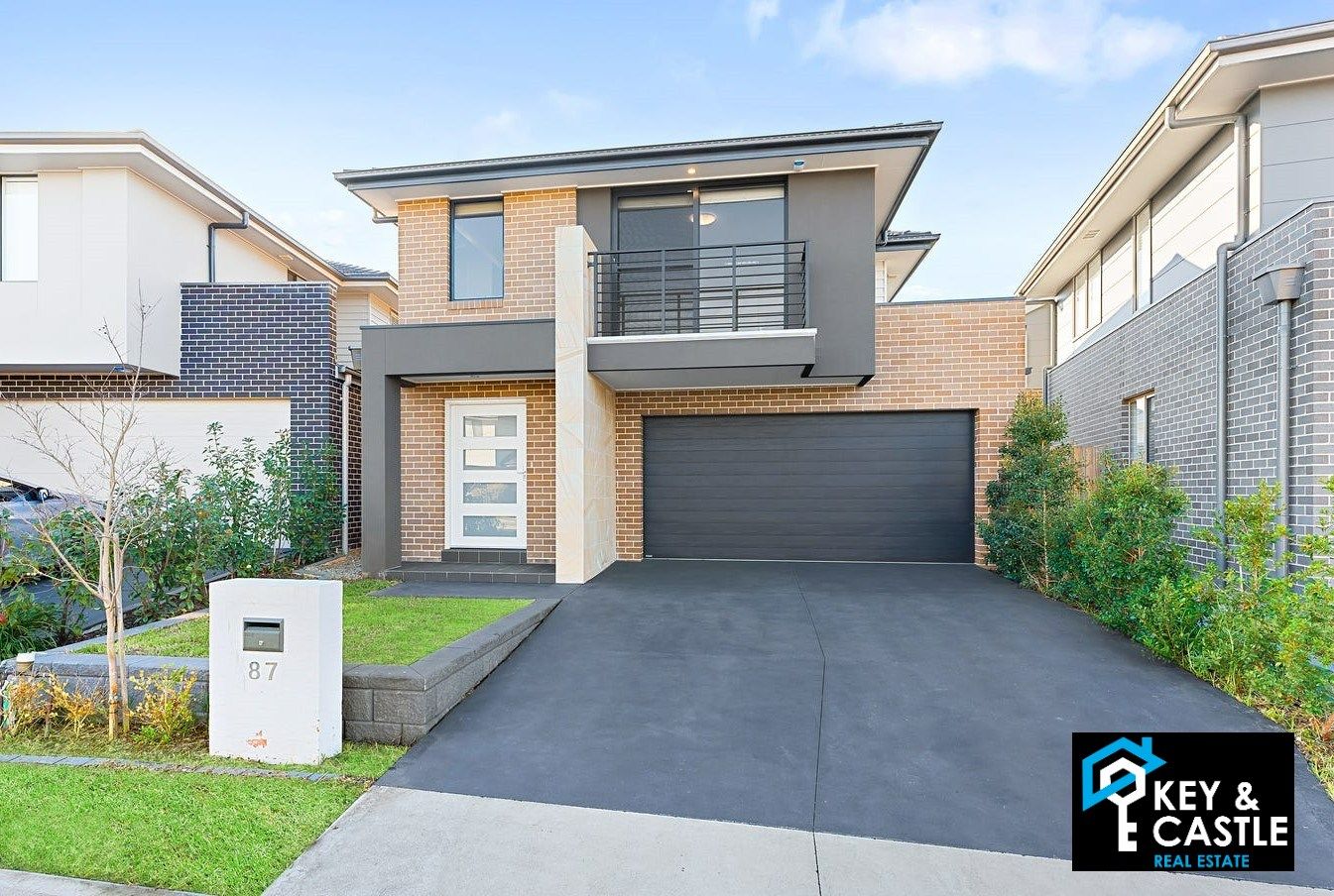 4 bedrooms House in 87 Frontier Avenue MARSDEN PARK NSW, 2765