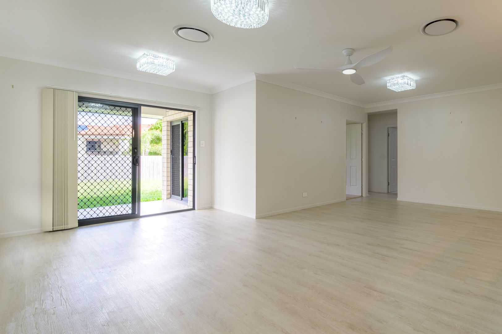 16 Derrer Street, McDowall QLD 4053 House For Rent 800 Domain