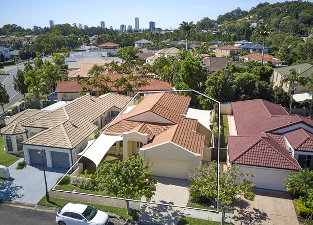 29 Stingray Crescent, Burleigh Waters QLD 4220