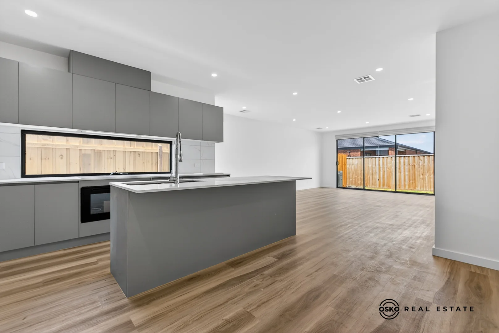 Additional image 12 of 50 Penstone Crescent, Lara VIC 3212