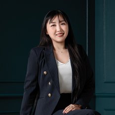 Tina Jin, Property manager