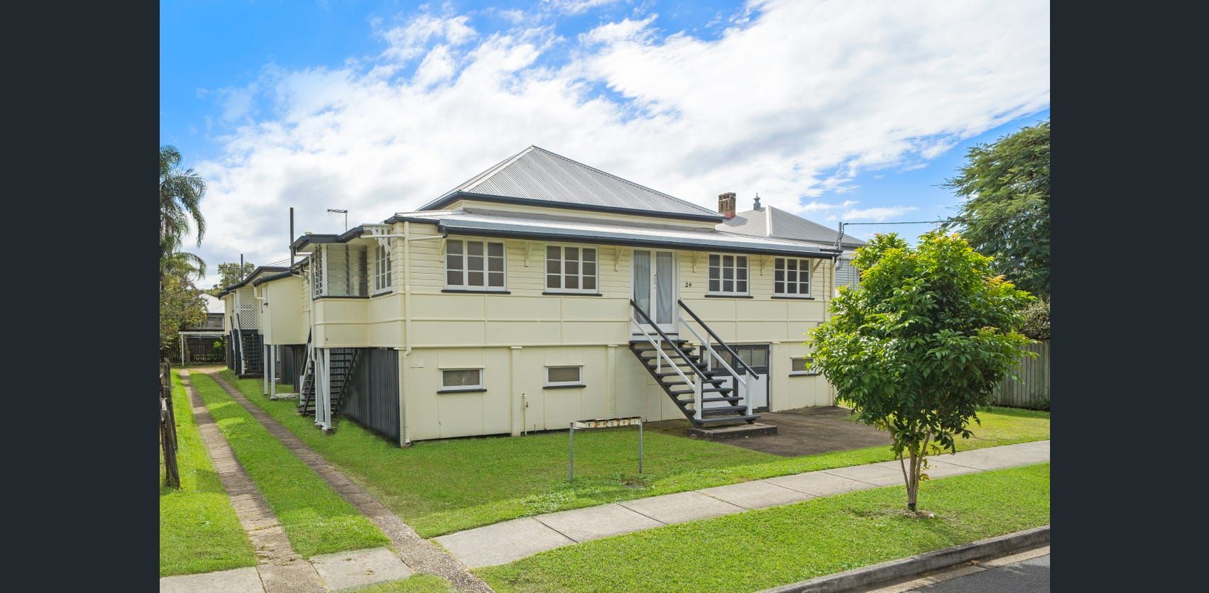 2 bedrooms Apartment / Unit / Flat in 2/24 Sixth Ave SANDGATE QLD, 4017