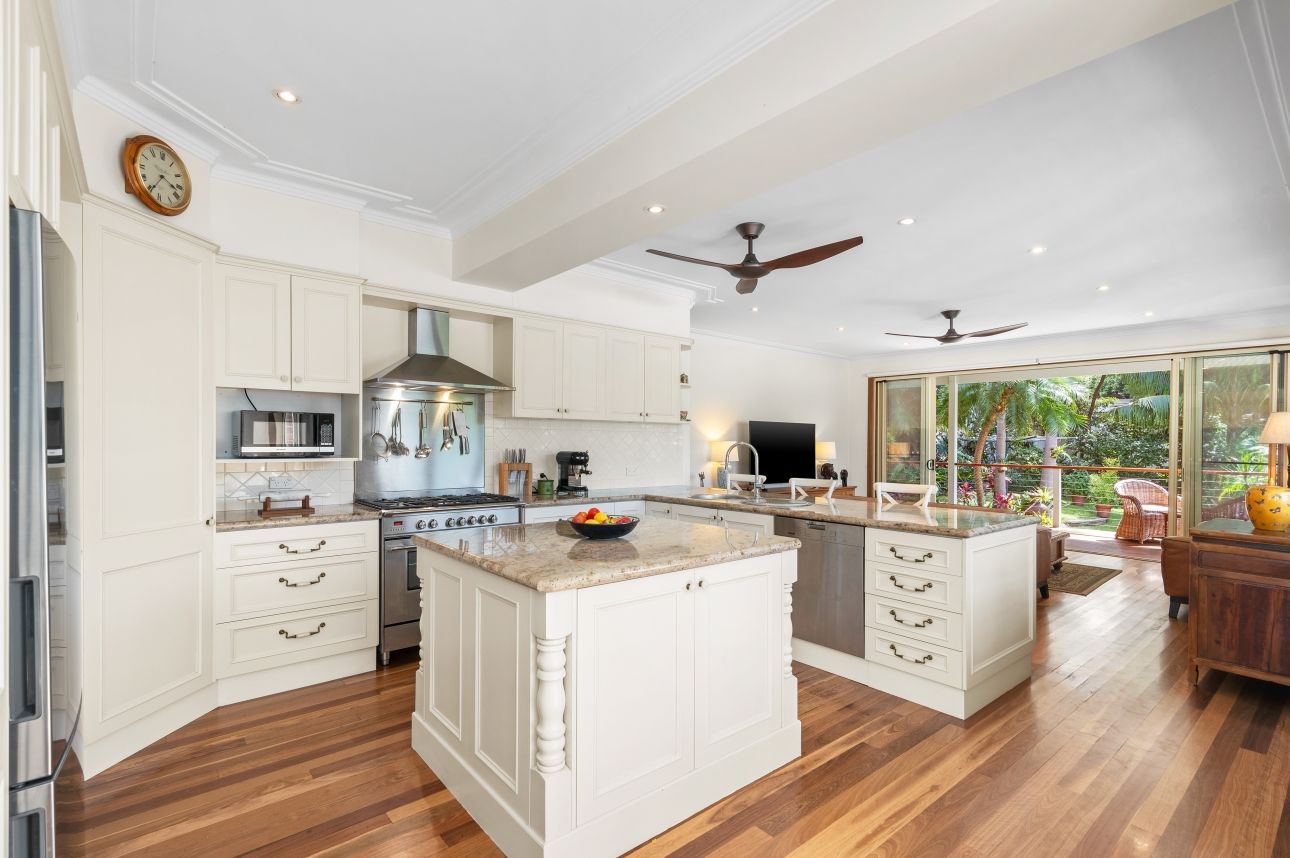 27 Reserve Drive, Bateau Bay NSW 2261, Image 1